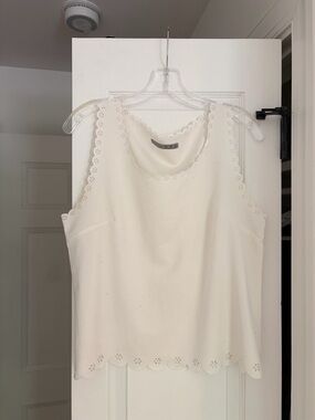 Atmosphere Cream Eyelet-Trim Tank